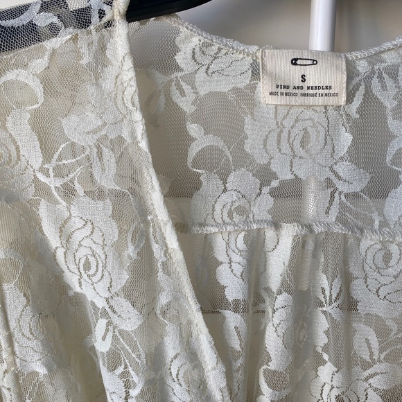 Pins & Needles Lace Kimono Top in Ivory (Size S) - Picture 2 of 9